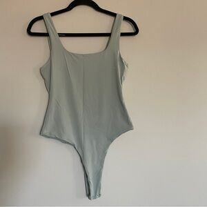 MESHKI Women’s Bodysuit Medium